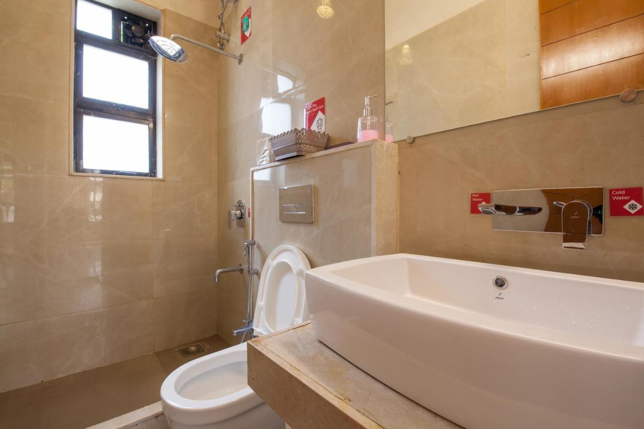 Stayvista'S Greenwoods Villa 10 - City-Center Villa With Private Pool, Terrace, Lift & Carrom Board Лонавала Экстерьер фото