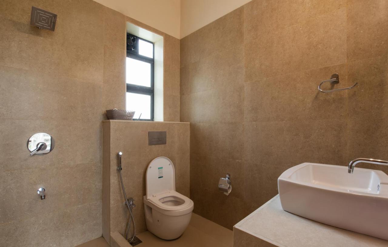 Stayvista'S Greenwoods Villa 10 - City-Center Villa With Private Pool, Terrace, Lift & Carrom Board Лонавала Экстерьер фото